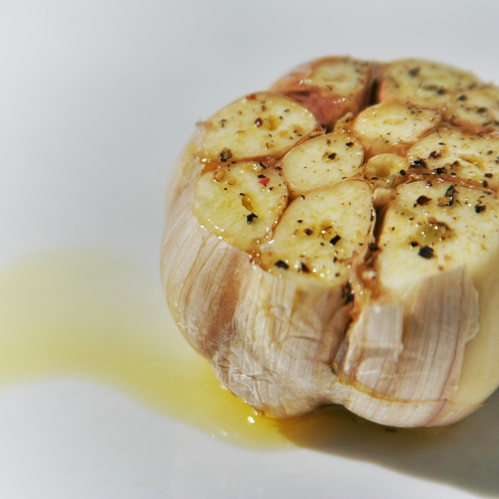 How to Roast Garlic RecipeChatter