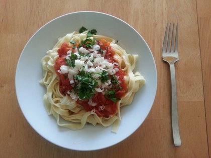 Fettucine With Ham and Tomato