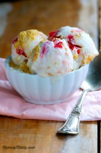 Strawberry-Cheesecake-Ice-Cream