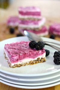 Frozen-Blackberry-Cheesecake