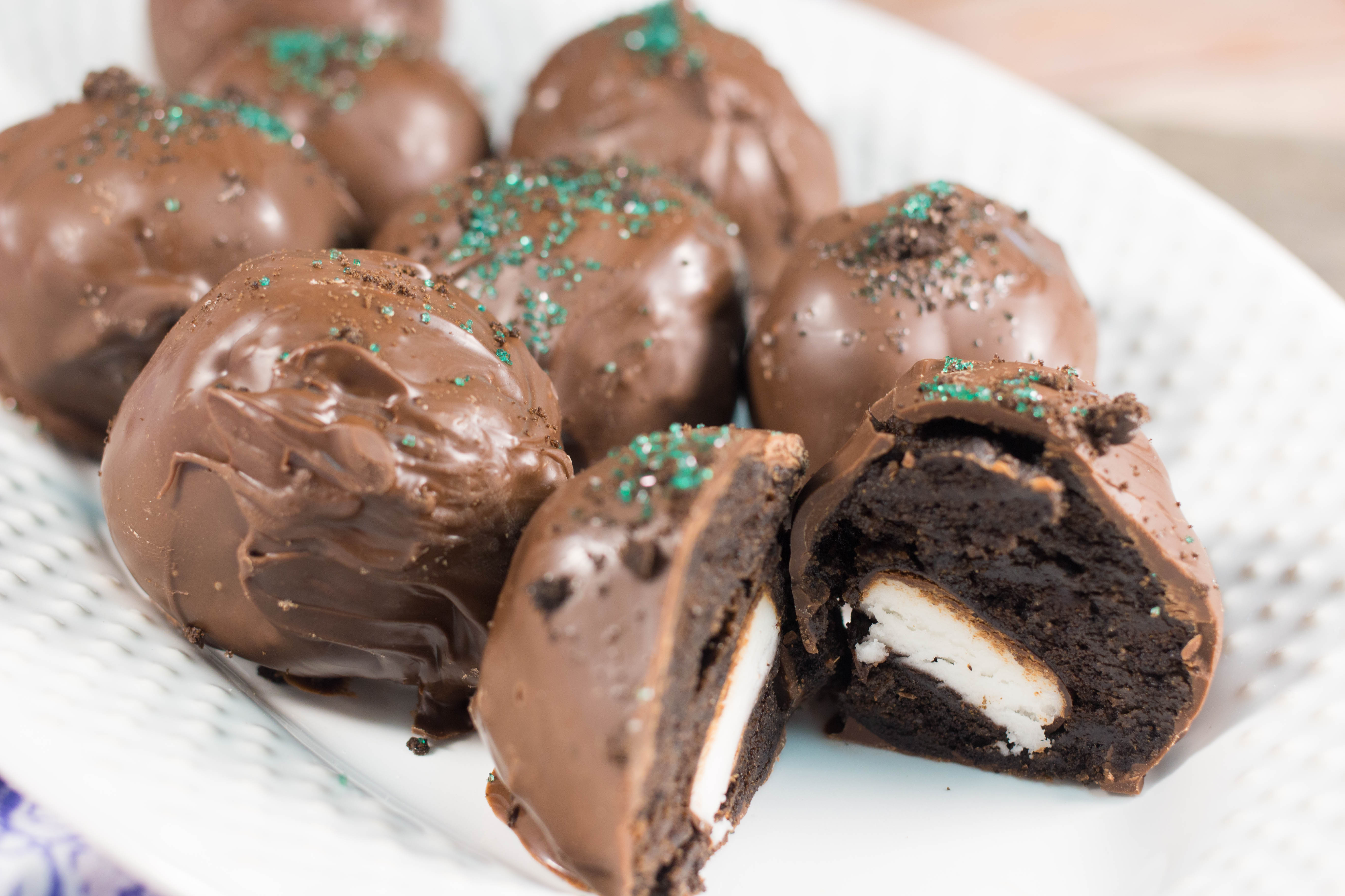 No-Bake Oreo Balls Recipe + Our New Free eCookbook: 15 Homemade Cookies ...