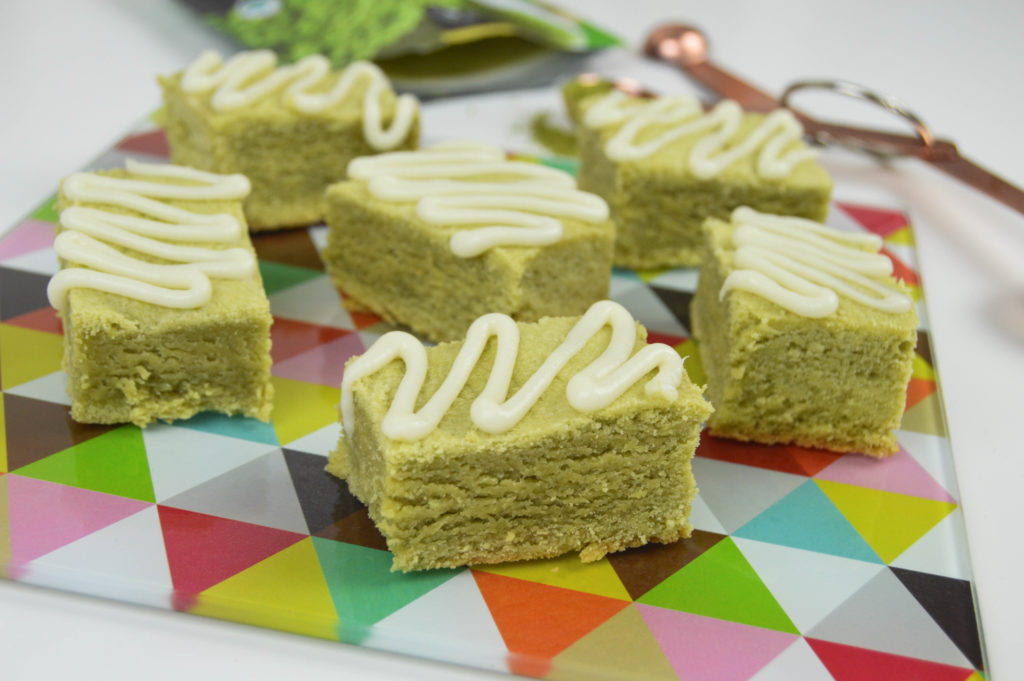 Green Tea Latte Bars with Cream Cheese Drizzle | Revamperate 