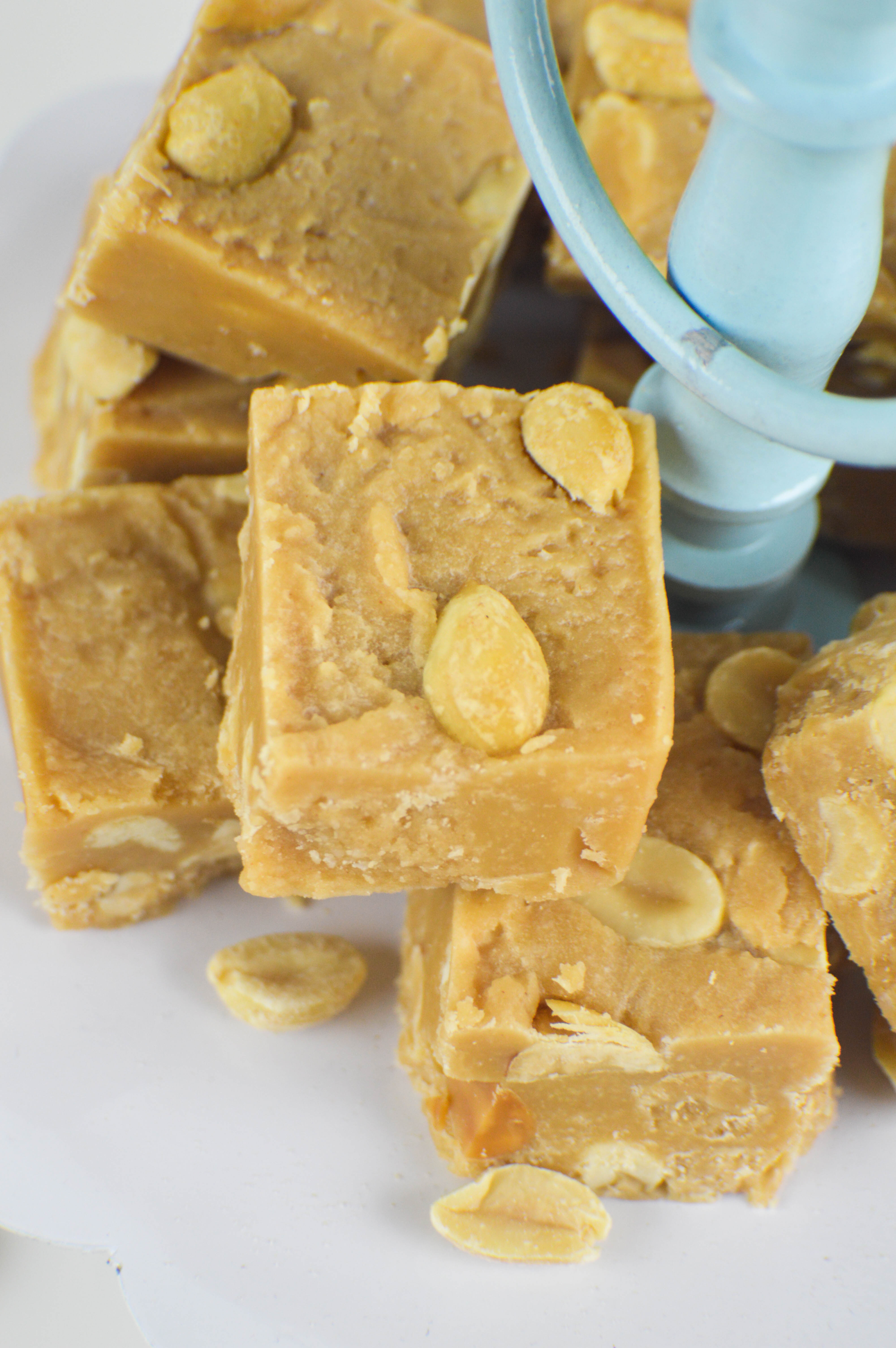 Easy Peanut Butter Fudge Recipe - RecipeChatter