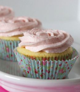 Elegant Strawberry Lemonade Cupcakes