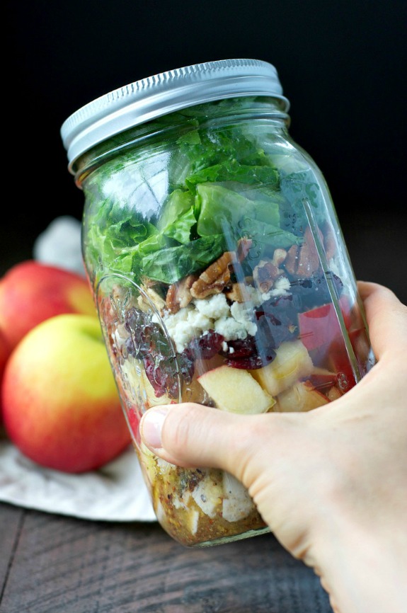 Easy Apple Harvest Mason Jar Salads - RecipeChatter